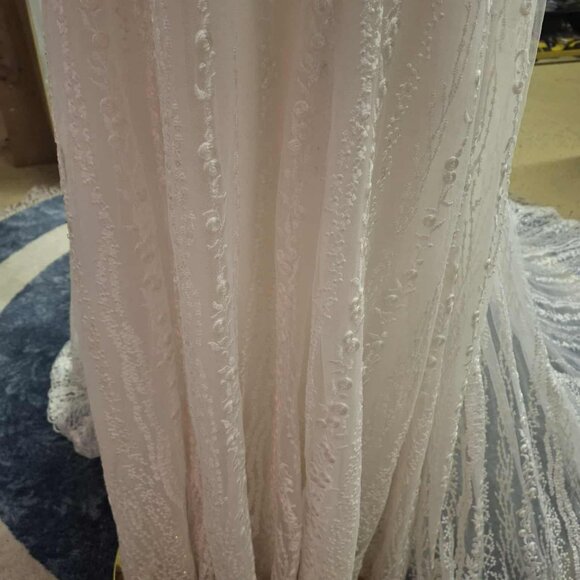 Rosa Clara "Debrah" Wedding Gown (Unaltered) - Picture 8 of 12